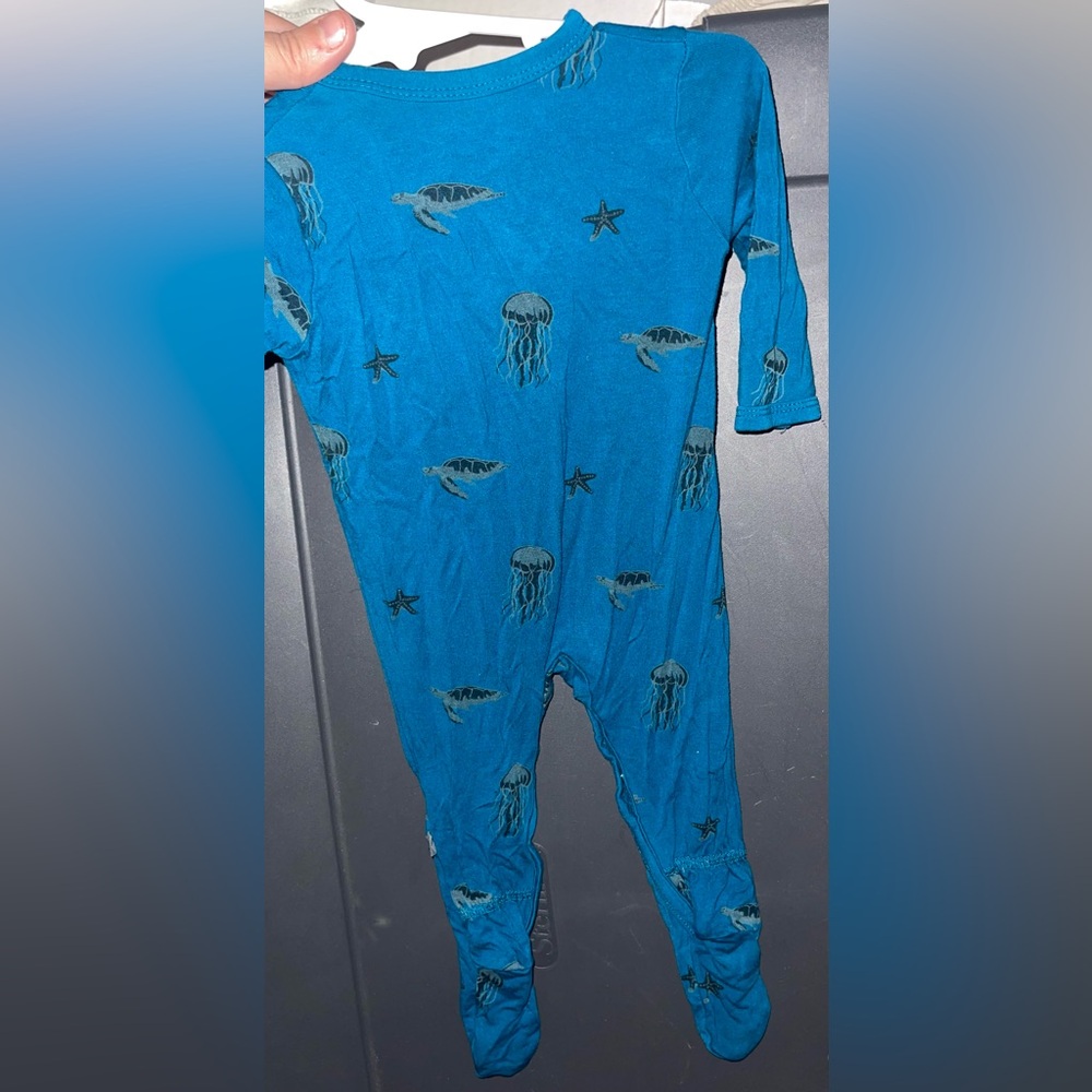 Kyte baby marine Footie
Size 3-6